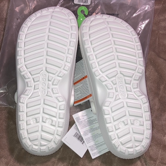 Crocs Classic Unisex White with Gray Lining Clog Size 8 in Men or Size 10 Women - Picture 3 of 5